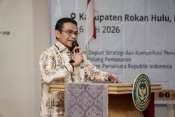 Hendry Munief Dorong Pariwisata Rohul Mendunia: Bentuls Komunitas Digital dan Viralkan Kontennya