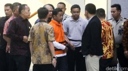 Idrus Marham, Mantan Menteri Jokowi Korban Kebijakan Borgol KPK