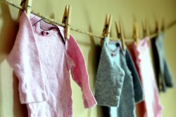 Ini Bahaya Jemur Pakaian Basah di Dalam Rumah