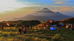 Ini Enam Destinasi Wisata yang Dijuluki Negeri Diatas Awan