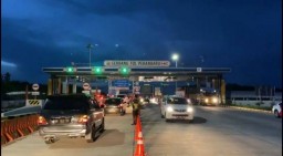 Ini Kata PT Hutama Karya Soal Penerangan Lampu Tol Pekanbaru-Bangkinang Dimalam Hari