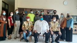 Jelang Lebaran, PMRJ Bantu Mahasiswa dan Warga Riau yang Berobat di Jakarta