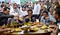 Jokowi Kembali Jelaskan Guna Kartu Prakerja dan KIP ke Ribuan Milenial