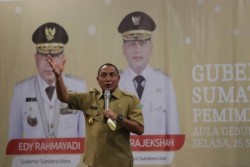 Kantornya Dilempari Batu, Ini Tangggapan Gubernur Edy Rahmayadi