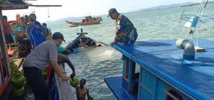 Kapal Kayu Bermuatan 7.850 Tabung Gas Karam di Karimun