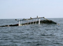 Kapal Motor Karam di Sungai Kapuas, Belasan Orang Hilang