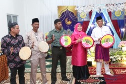 Kasi Kesos Rumbai Buka MTQ Kelurahan Maharani ke IV