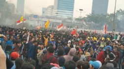 Kecam Larangan Demo Jelang Pelantikan Jokowi,