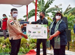Kelurahan Tobek Godang Terima Sejumlah Bantuan dari Kementerian LHK