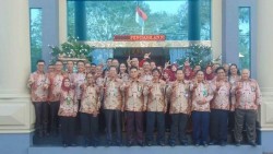 Kembali Heboh, Hakim Salam 2 Jari di Lampung. Ini Klarifikasi Mereka . . .