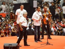 Ketua Pemuda Pancasila Puji Prabowo Pintar di Depan Jokowi