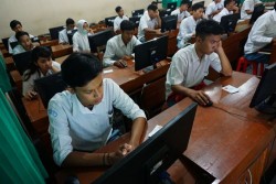 Komputer Diserang Virus, Siswa SMA Harus Kerjakan Ulang UNBK