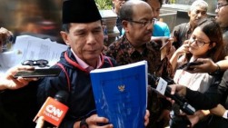 KPK Tahan Eks Anggota BPK Rizal Djalil