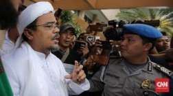 Kuasa Hukum Rizieq: Bermasalah di Arab, Kok Tak Dideportas