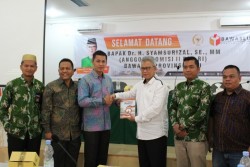 Kunjungi Bawaslu Riau, Syamsurizal Cek Kesiapan Menghadapi Pilkada Serentak 9 Daerah