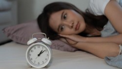 Kurang Tidur Kronis Bisa Tingkatkan Risiko Kanker? Ini Penjelasan Dokter Onkologi