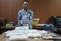Lewati Bandara Hang Nadim, TKI Masukkan 5 Kilogram Narkoba ke Dalam Rice Cooker