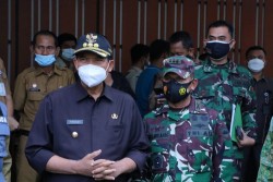 Libatkan Personel Gabungan, Walikota Pekanbaru Pastikan PPKM Level 4 Berlangsung Efektif