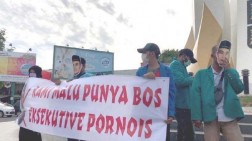 Mahasiswa Aceh Menggelar Aksi Demo , Terkait Pengusutan Kasus Pelecahan Seksual