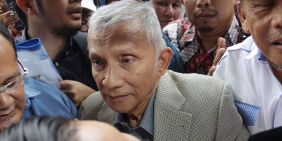 Makar Eggi, Amien Rais Penuhi Panggilan Polisi