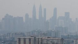 Malaysia Tetapkan Darurat Asap, Kemlu RI Tegaskan Penanganan Karhutla Terus Dikebut