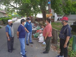 Masa Transisi, Kabid Pengelolaan Sampah DLHK Pekanbaru Terus Koordinasi Dengan Camat Hingga RT
