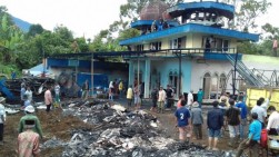Masjid Darul Ulya Di Baso Dilalap Api