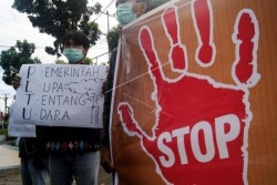 Masyarakat dan Mahasiswa di Bengkuku Demo Tuntut Penutupan PLTU Batu Bara