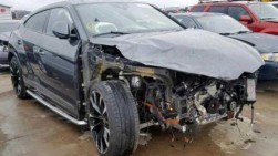 Mobil Bekas Kecelakaan Tanpa Roda Ini Dijual Rp 1,6 M