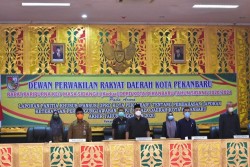 Pansus LKPj DPRD Pekanbaru Sampaikan Beberapa Catatan Saat Sidang Paripurna