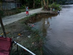 Pasca Banjir, Tebing dan Jalan Kini Tiada Berbatas..