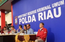 Pelaku Ilegal Tapping di Riau Diamankan, Pelaku Sewa Kedai Kopi Rp50 Juta untuk Kelabui Petugas