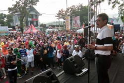 Peluncuran CFD, Ribuan Warga Padang Padati jalan Chatib Sulaiman