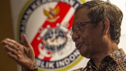 Pemerintah Larang Aktivitas FPI