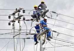 Pemerintah Umbar Janji 2019 Desa di Indonesia 100 Persen Teraliri Listrik