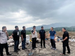 Pemkab Kampar Pelajari Pengelolaan Sampah Kota Padang untuk Perkuat Manajemen Persampahan