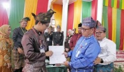 Pemkab Rohil Dukung Pembekalan Adat Calon Datuk Penghulu, Perkuat Kepemimpinan Berbasis Budaya