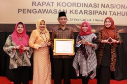 Pemko Pekanbaru Raih Penghargaan Kearsipan Tingkat Nasional