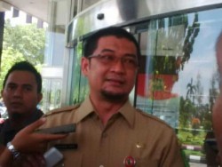 Pemprov Riau Keluarkan SK untuk Gaji Guru Bantu Kabupaten/Kota Senilai 98 M