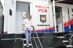 Pemprov Riau Terima Mobil Lab PCR, Fokus Penggunaan Pintu Masuk Orang ke Riau