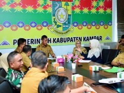 Perkuat Sinergi, Bupati Kampar Ikuti Rakor Inflasi dan Sosialisasi Jaminan Produk Halal