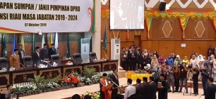 Pimpinan DPRD Riau Resmi Dilantik, Ini Harapan Gubernur Riau
