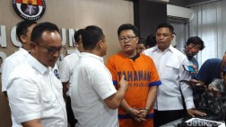 Polisi Tangkap Mahasiswa S2 Penyebar Foto Bugil 6 Pacar