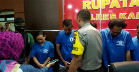 Polres Karimun Bekuk PNS Disnaker Bawa Sabu 5 Paket