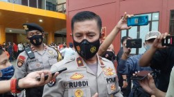 Polri Antisipasi Peredaran Vaksin Covid-19 Palsu di Indonesia
