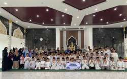 Pondok Pesantren Darul Hadits Menaja  Community Service International Fokus Motivasi Kesuksesan