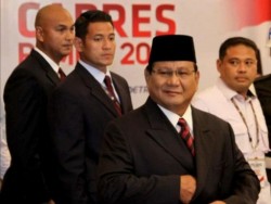 Prabowo: Kita Harus Punya Single Identity Card, Nggak Usah Banyak Kartu!