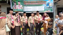 Pramuka Peduli Stunting, Kwarcab Pekanbaru Salurkan Bantuan untuk Lima Keluarga di Senapelan
