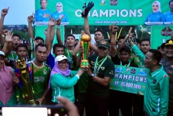 PS Batu Bersurat Juara Gala Desa Kuok 2026 Usai Menang Dramatis Lewat Adu Penalti