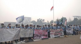 Ribuan Mahasiswa Riau: Apa Gak Muak Tiap Tahun Masalah Asap Terus?